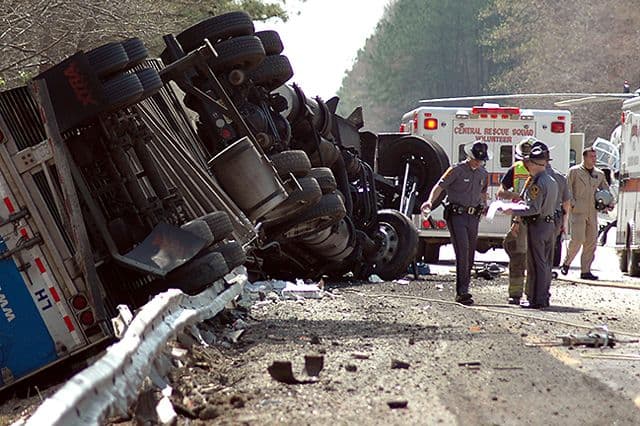 How Truck Scales Protect Businesses from Unsafe Shipping Conditions